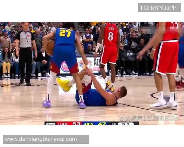 镜头回顾:约基奇这一幕令人泪目